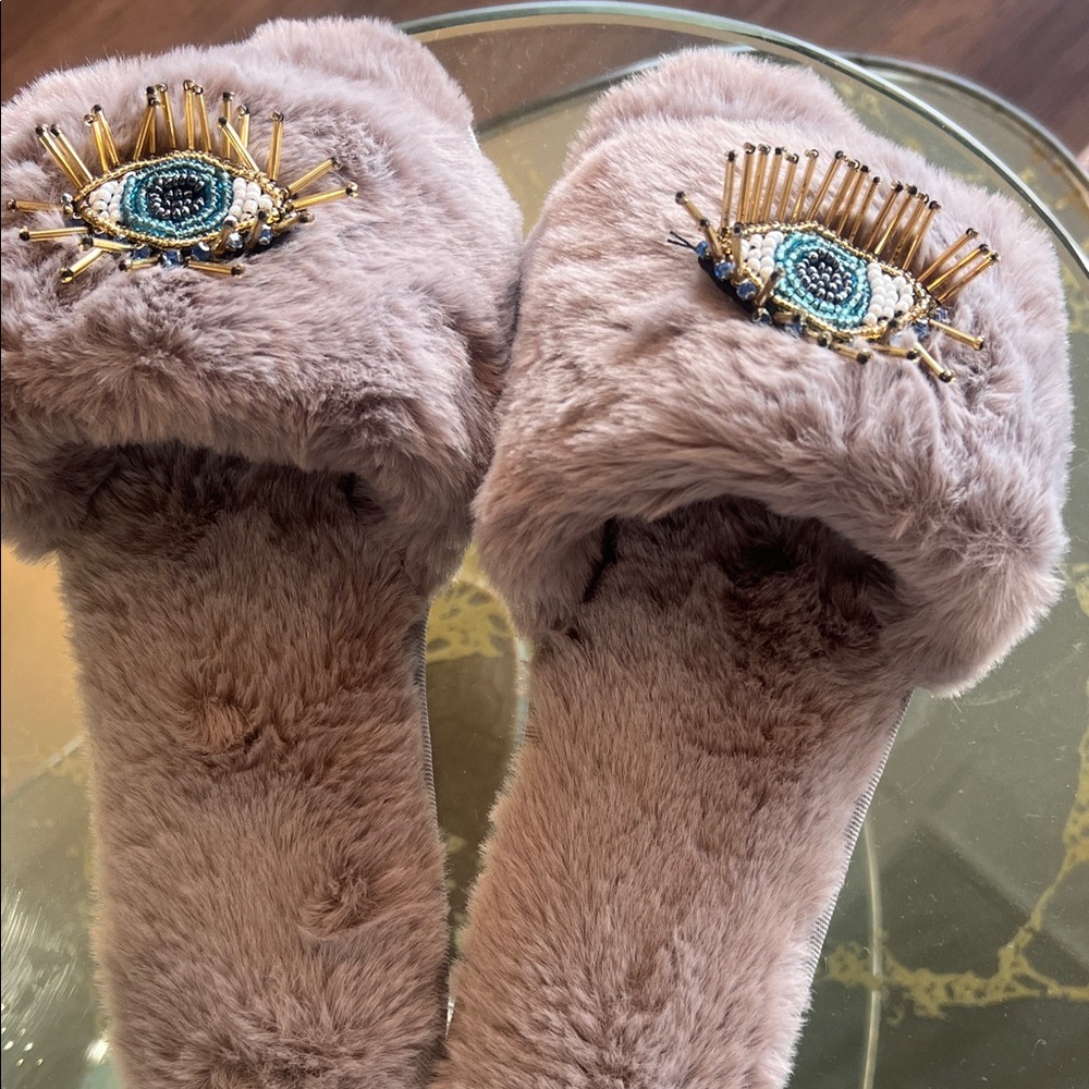 Faux Fur Slippers with Eye Embroidery